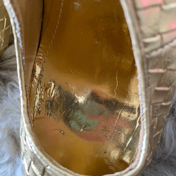 Gold sling heels - Picture 7 of 9